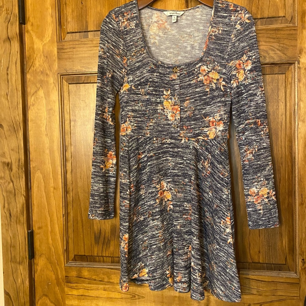 Stretchy dress with pockets